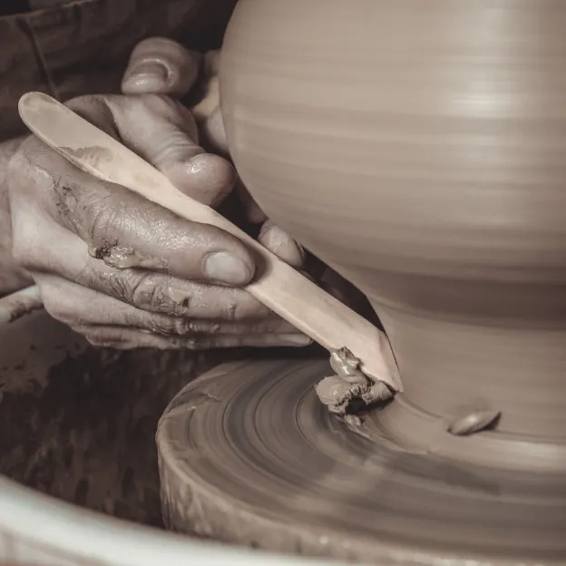 Nosotros 1 about page image 2